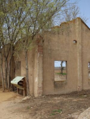 Caserna de l'Aeròdrom 318 de Canet de la Tallada