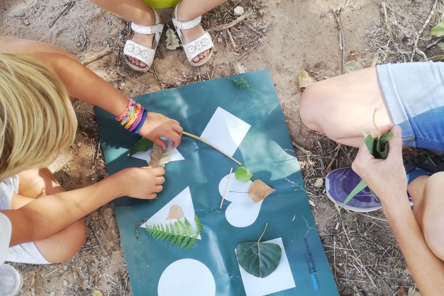 Activitat familiar Connectem amb l'entorn | © Museu de la Mediterrània Activitat familiar Connectem amb l'entorn | © Museu de la Mediterrània