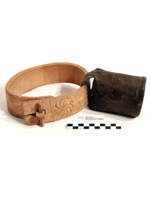 Collar musicat amb barromba | © Museu de la Mediterrània Collar musicat amb barromba | © Museu de la Mediterrània