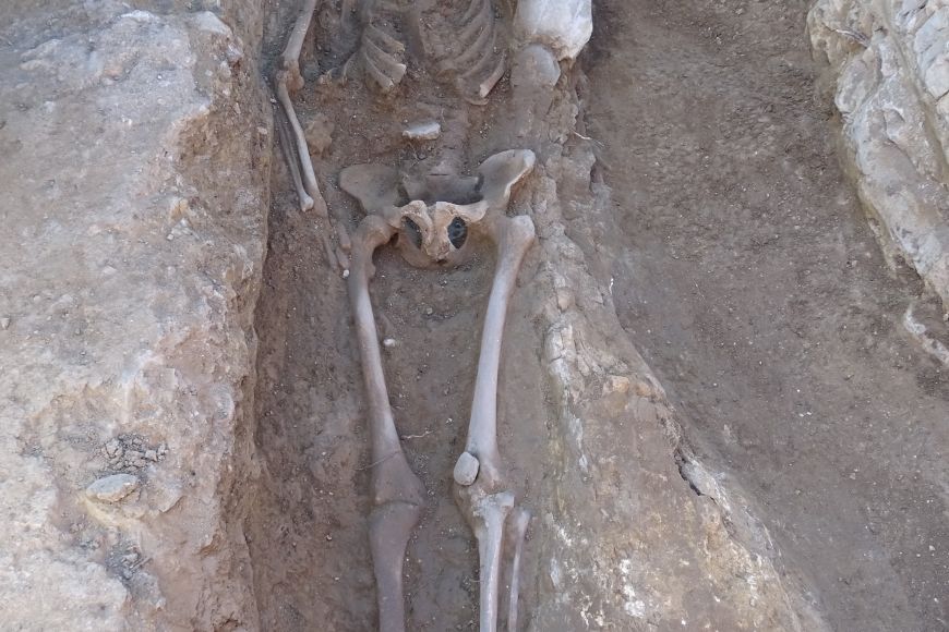 Excavació necròpolis Ullà | © Marc Bouzas i Neus Coromina Excavació necròpolis Ullà | © Marc Bouzas i Neus Coromina