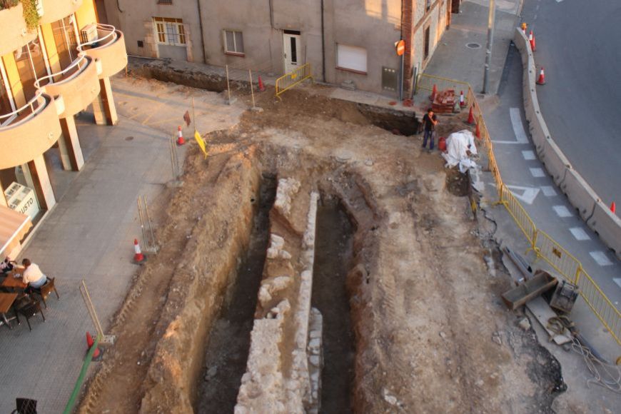 Tram de muralla excavacions plaça del Lledoner | © Museu de la Mediterrània